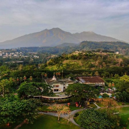 Taman Dayu Golf Club And Resort Prigen Exterior foto