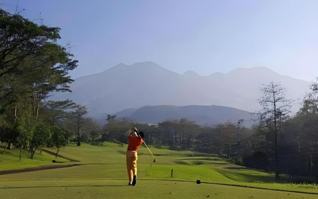 Taman Dayu Golf Club And Resort Prigen Exterior foto