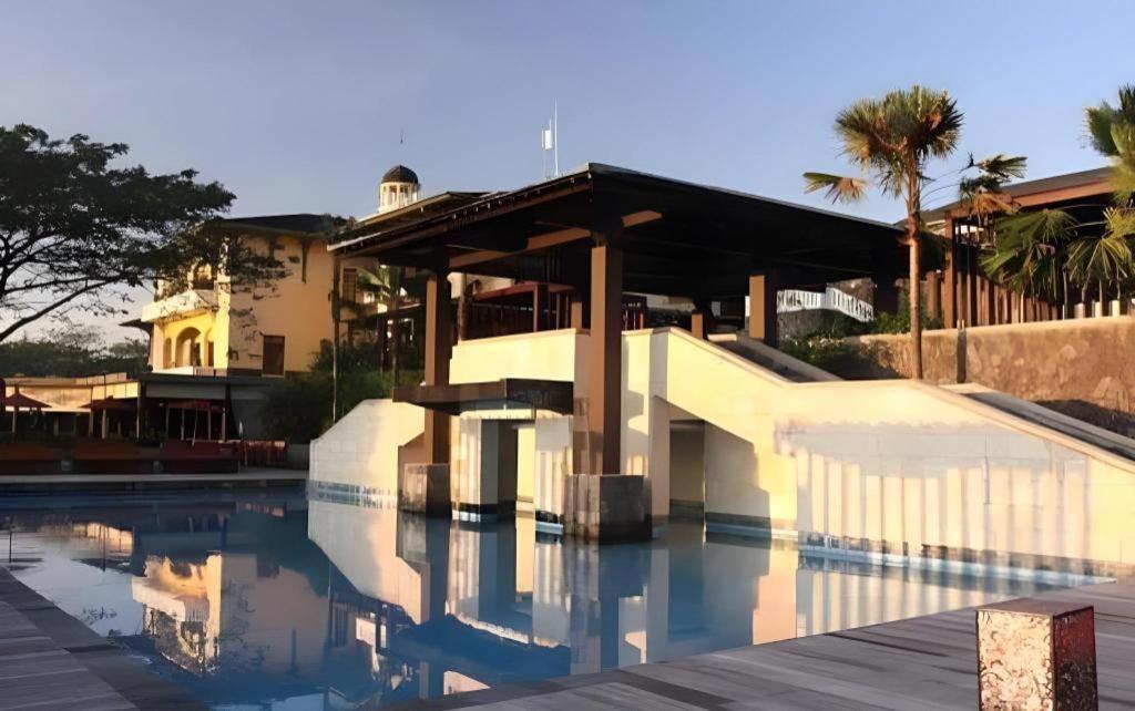 Taman Dayu Golf Club And Resort Prigen Exterior foto