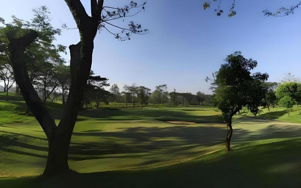 Taman Dayu Golf Club And Resort Prigen Exterior foto