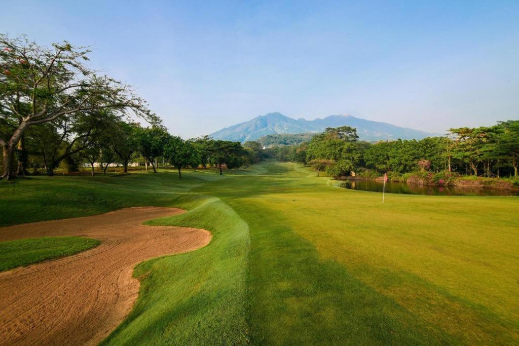 Taman Dayu Golf Club And Resort Prigen Exterior foto